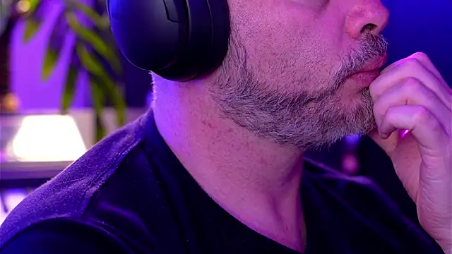 Sanders White online show from 09.24.25