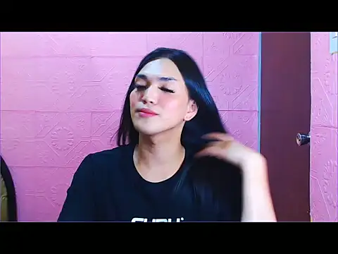 WONDERWOMAN2023 online show from 10.03.25