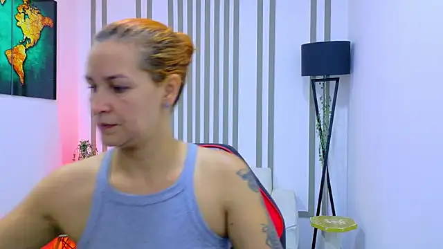 Britney taylor  online show from 10.31.25