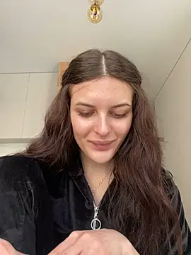 little belucci online show from 02.21.25