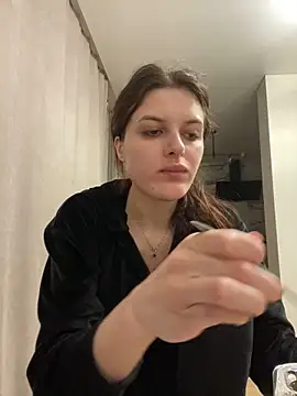 little belucci online show from 03.11.25