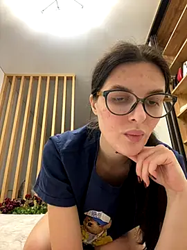 little belucci online show from 10.22.25