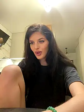 little belucci online show from 12.15.25