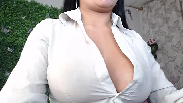 Snapshot of valquiria_sirgun chatting on 01.14.26 valquiria sirgun online show from 01.14.26