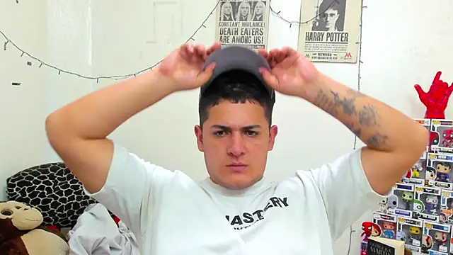 Snapshot of ney_22 chatting on 01.14.25 ney 22 online show from 01.14.25