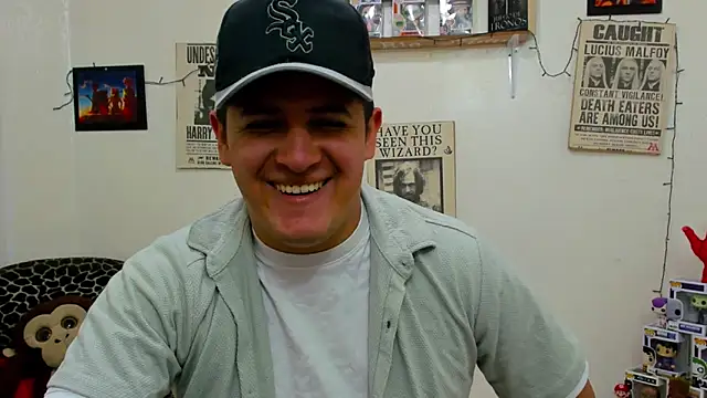 Snapshot of ney_22 chatting on 01.22.25 ney 22 online show from 01.22.25