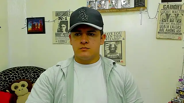 Snapshot of ney_22 chatting on 01.22.25 ney 22 online show from 01.22.25