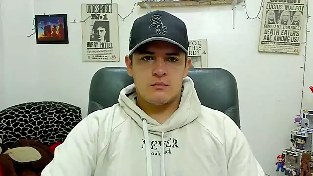 Snapshot of ney_22 chatting on 01.27.25 ney 22 online show from 01.27.25