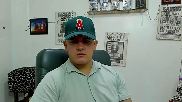 Snapshot of ney_22 chatting on 01.28.25 ney 22 online show from 01.28.25