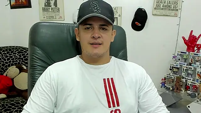 Snapshot of ney_22 chatting on 02.07.25 ney 22 online show from 02.07.25