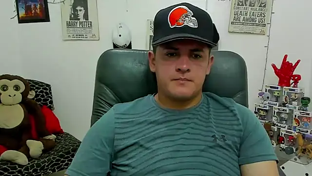 Snapshot of ney_22 chatting on 02.17.25 ney 22 online show from 02.17.25