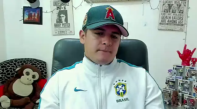 Snapshot of ney_22 chatting on 02.22.25 ney 22 online show from 02.22.25