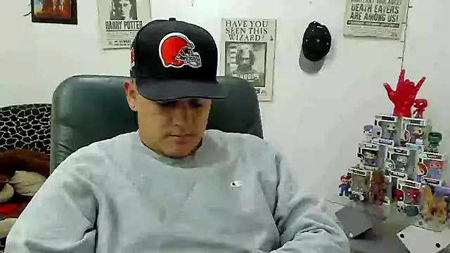 Snapshot of ney_22 chatting on 02.27.25 ney 22 online show from 02.27.25