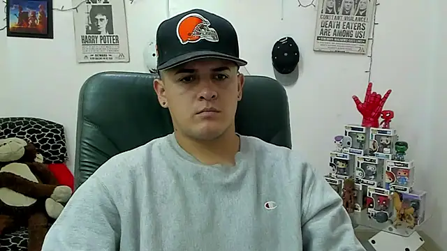 Snapshot of ney_22 chatting on 03.02.25 ney 22 online show from 03.02.25