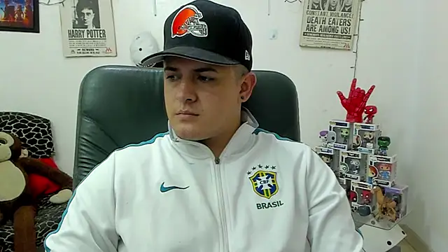 Snapshot of ney_22 chatting on 03.04.25 ney 22 online show from 03.04.25