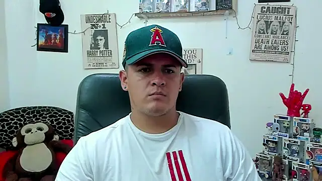 Snapshot of ney_22 chatting on 03.05.25 ney 22 online show from 03.05.25