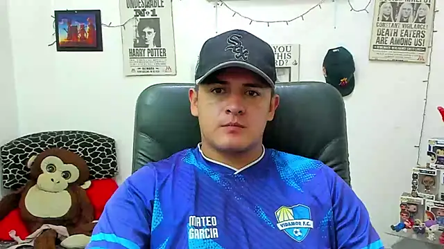 Snapshot of ney_22 chatting on 03.17.25 ney 22 online show from 03.17.25