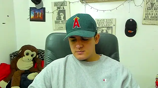 Snapshot of ney_22 chatting on 03.23.25 ney 22 online show from 03.23.25