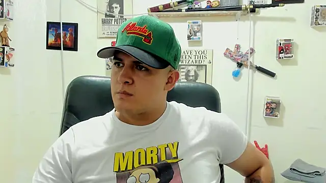 Snapshot of ney_22 chatting on 09.10.25 ney 22 online show from 09.10.25