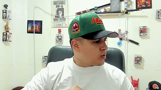 Snapshot of ney_22 chatting on 09.16.25 ney 22 online show from 09.16.25