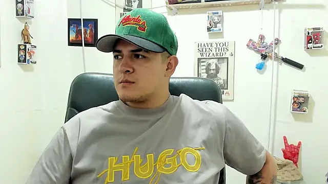 Snapshot of ney_22 chatting on 10.02.25 ney 22 online show from 10.02.25