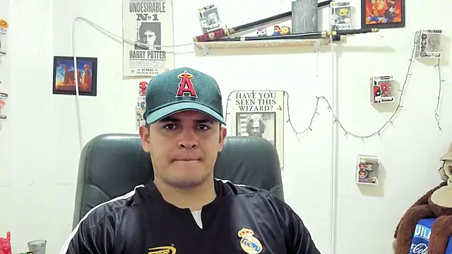 Snapshot of ney_22 chatting on 11.20.25 ney 22 online show from 11.20.25