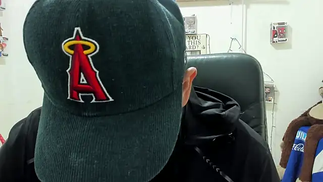 Snapshot of ney_22 chatting on 11.29.25 ney 22 online show from 11.29.25