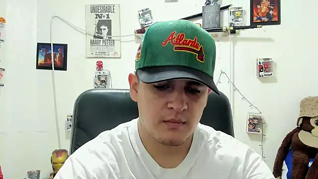 Snapshot of ney_22 chatting on 12.03.25 ney 22 online show from 12.03.25