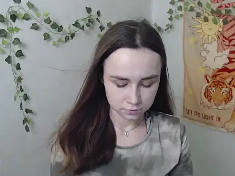 VeryVeryVeryShy  online show from 04.01.26