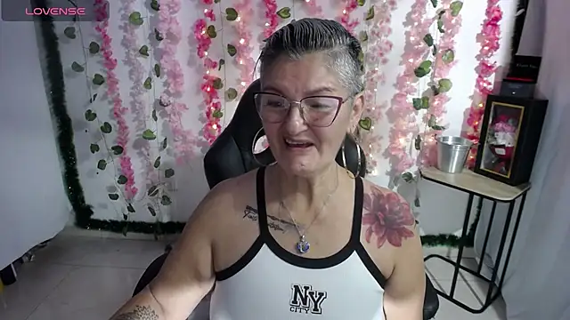 bety-cum2 online show from 02.16.25