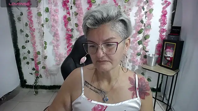 bety-cum2 online show from 02.18.25