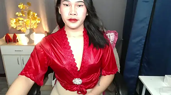 Snapshot of Ur_Fantastic_Lina chatting on 02.01.25 Ur Fantastic Lina online show from 02.01.25