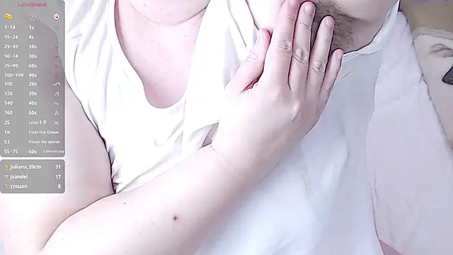 Snapshot of Heartful_BBW chatting on 03.10.25 Heartful BBW online show from 03.10.25