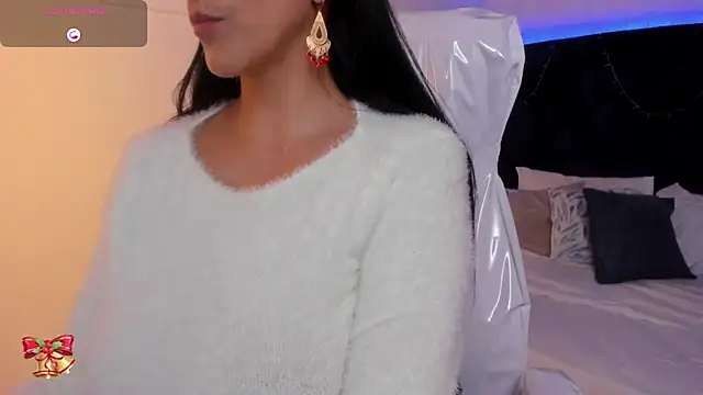 Snapshot of lauren_fit chatting on 02.12.25 lauren fit online show from 02.12.25