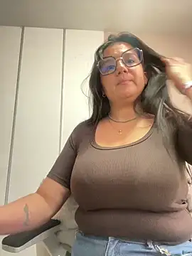 SWEETLILY18 online show from 01.04.25