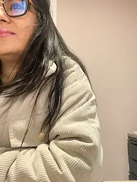 SWEETLILY18 online show from 01.30.25