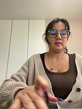 SWEETLILY18 online show from 02.04.25