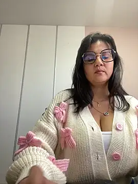 SWEETLILY18 online show from 02.06.25