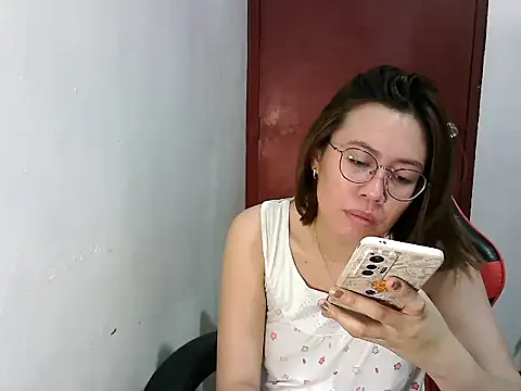 crizzybel online show from 02.15.25