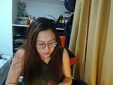 crizzybel online show from 04.15.26