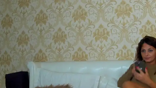 Snapshot of GiannaElliss chatting on 01.09.25 GiannaElliss online show from 01.09.25