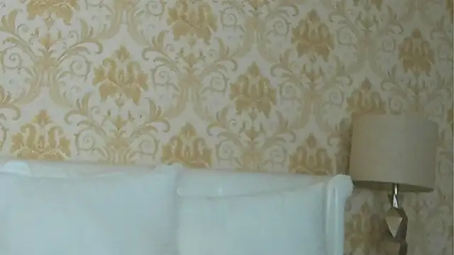 Snapshot of GiannaElliss chatting on 02.11.25 GiannaElliss online show from 02.11.25