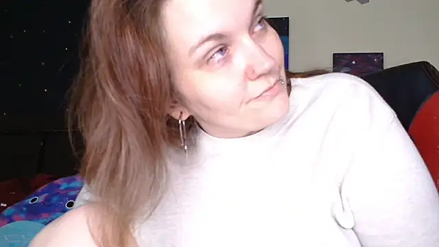 Snapshot of ToxicLilly chatting on 12.14.25 ToxicLilly online show from 12.14.25