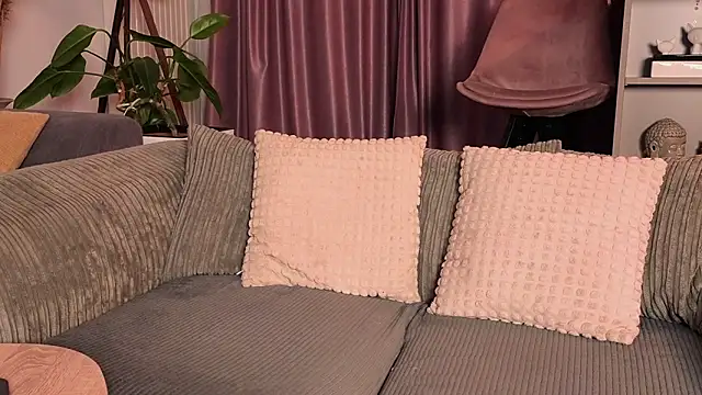 MayaCroft online show from 05.31.26
