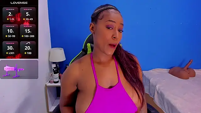 Snapshot of Brunna-Brownn chatting on 12.20.24 Brunna-Brownn online show from 12.20.24