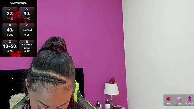 Snapshot of Brunna-Brownn chatting on 12.21.24 Brunna-Brownn online show from 12.21.24