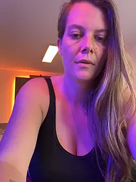 Snapshot of newMichelle chatting on 07.19.26 newMichelle online show from 07.19.26