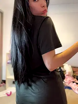 martiiaciar online show from 10.24.25