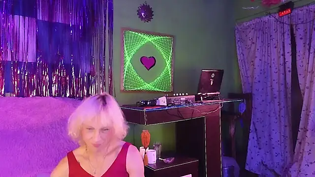 Alexa Cosmic online show from 10.04.25