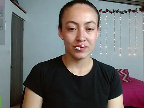 Snapshot of Olivia_Bright chatting on 02.24.26 Olivia Bright online show from 02.24.26